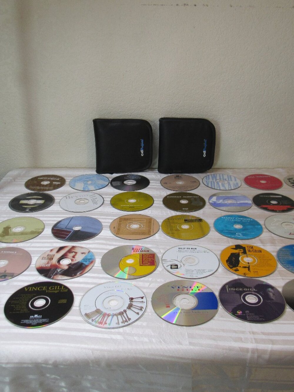 CDs Music Assorted Country Western Different Artists Good Condition Retro Cases